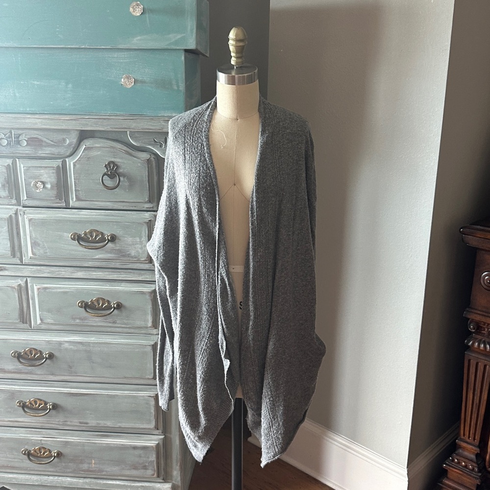 Anthropologie Velvet Graham & Spencer Rozalia Open Cardigan Gray - Picture 5 of 11